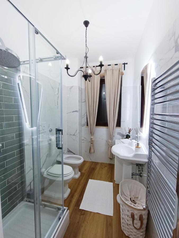 Ai Castelli Apartment - Locazione Turistica Cin It58060C2Fhnreg9A Colonna Exterior photo